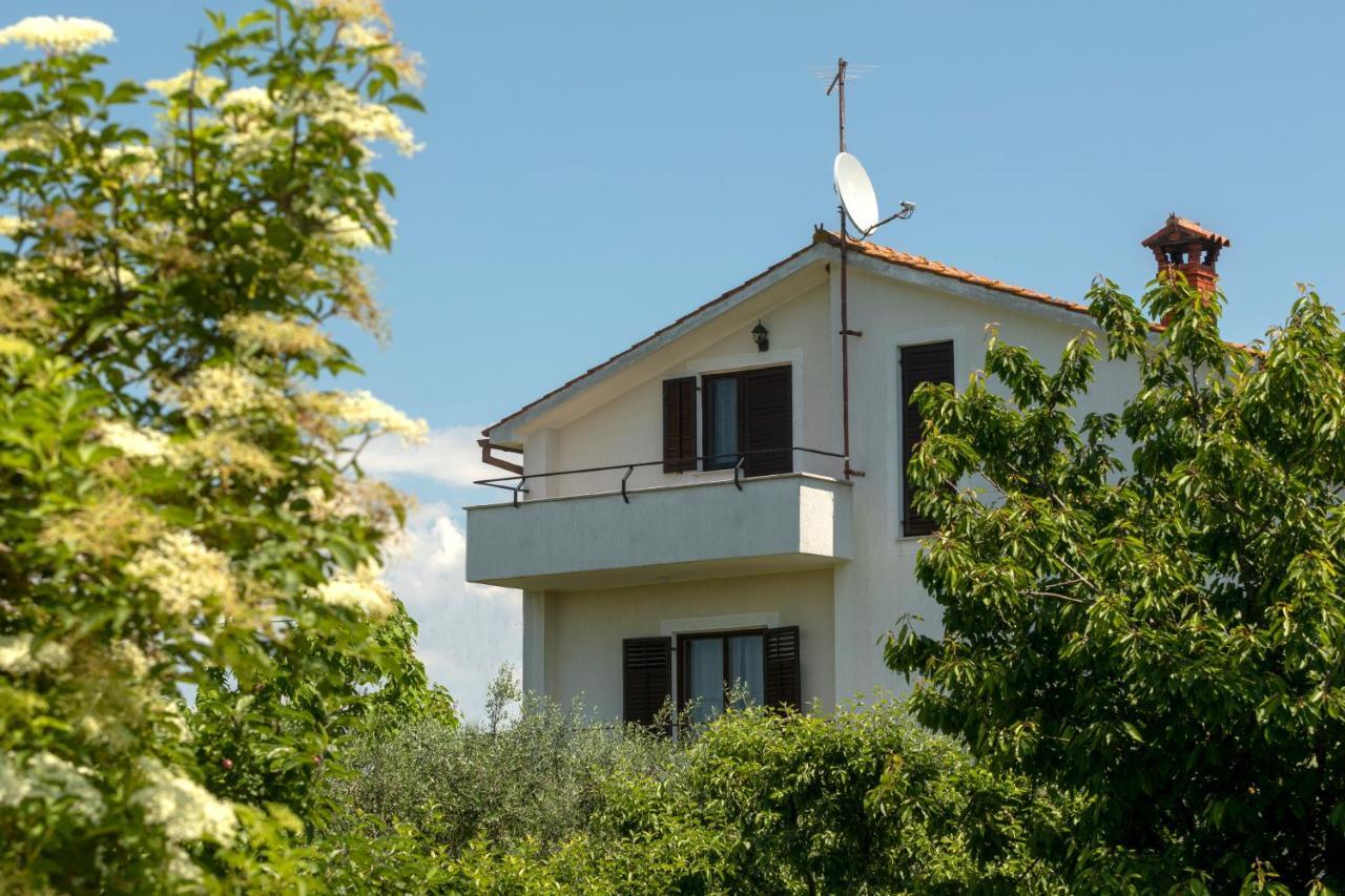 App Fiorela Poreč Exterior foto